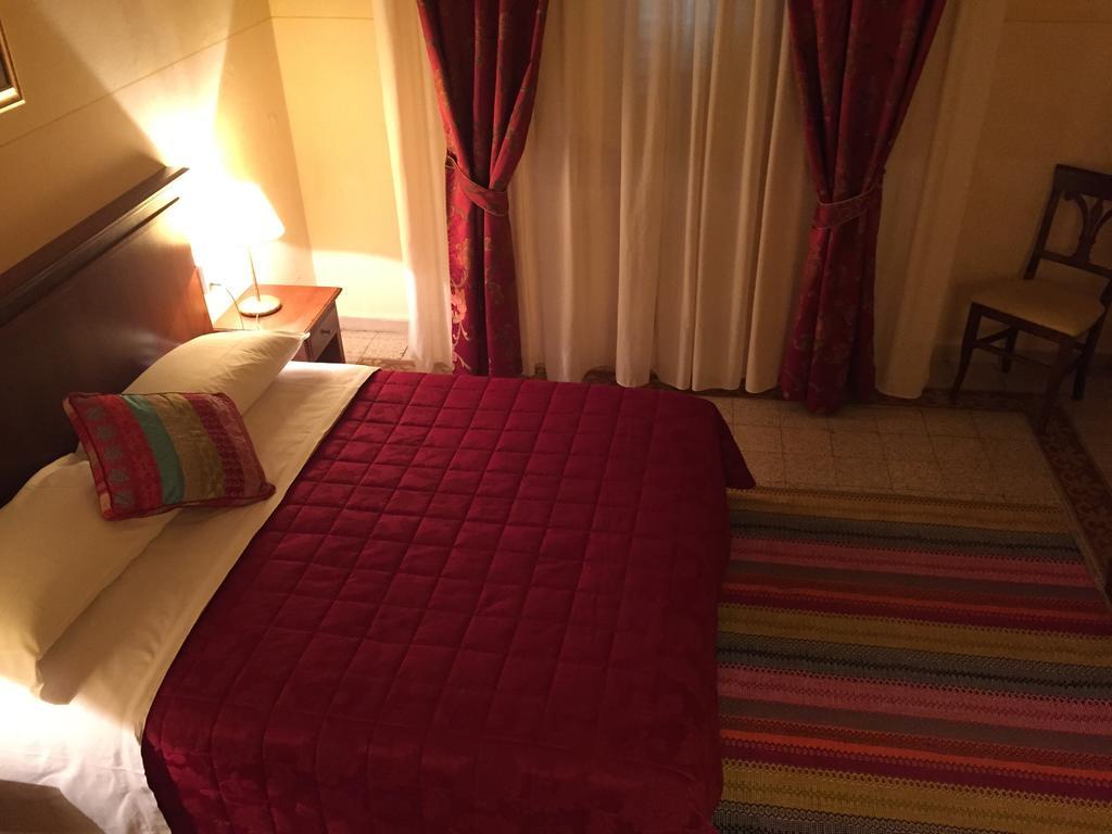 Astrid Hotel Florence Phòng bức ảnh
